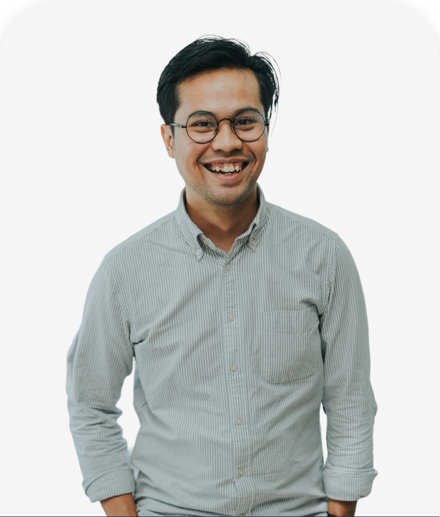 A TillerStack service specialist
